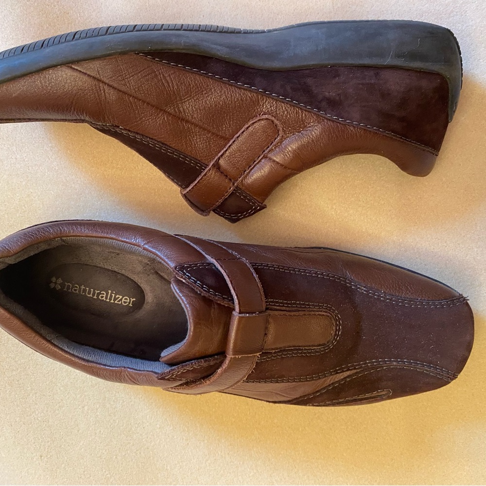 Naturalizer Shoes Real Leather Flats Velcro Closure Size 8 1/2